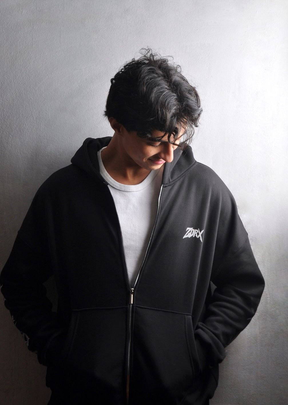 side wire zip_up hoodie